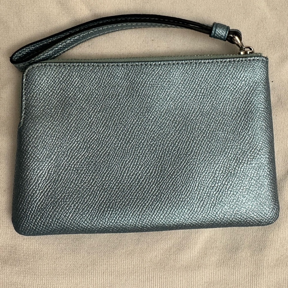 Coach wristlet - Picture 2 of 3